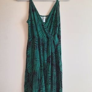 WEACZZY size M green dress